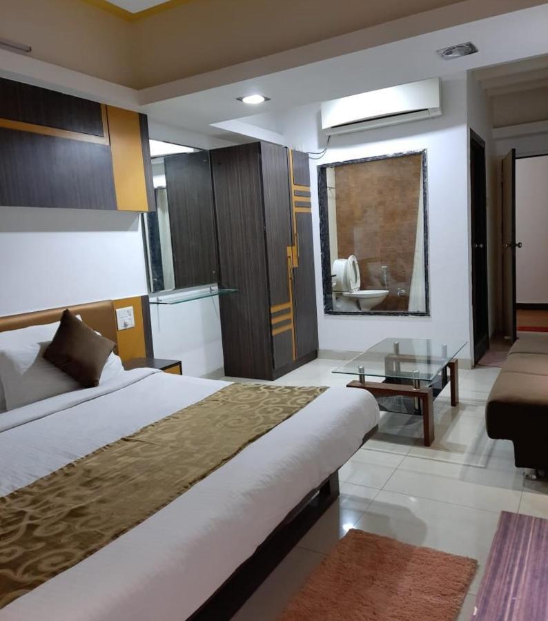 Hotel Grand Suites Indore Ngoại thất bức ảnh
