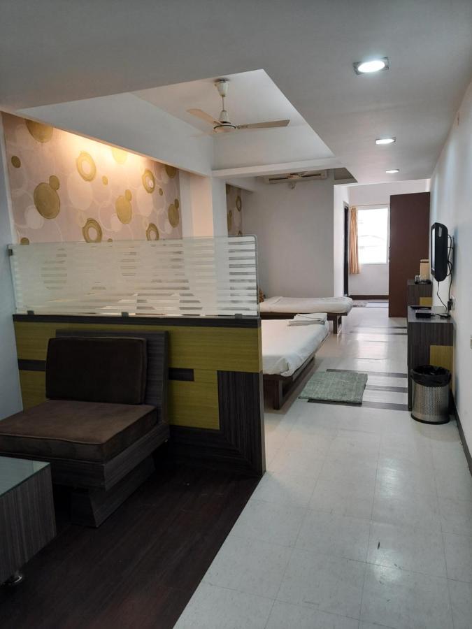 Hotel Grand Suites Indore Ngoại thất bức ảnh