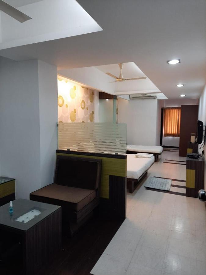 Hotel Grand Suites Indore Ngoại thất bức ảnh
